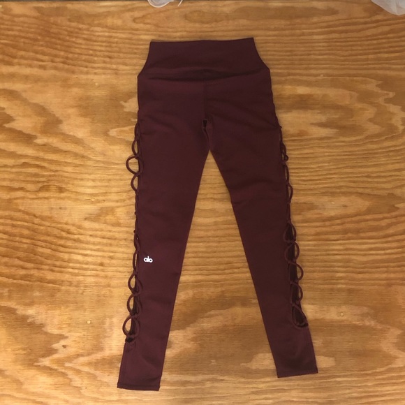 Alo High Waist Interlace Leggings - Black Cherry - Picture 3 of 4